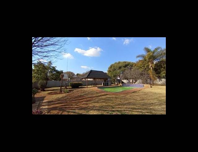 3 BEDROOM HOUSE FOR SALE IN WIERDA PARK